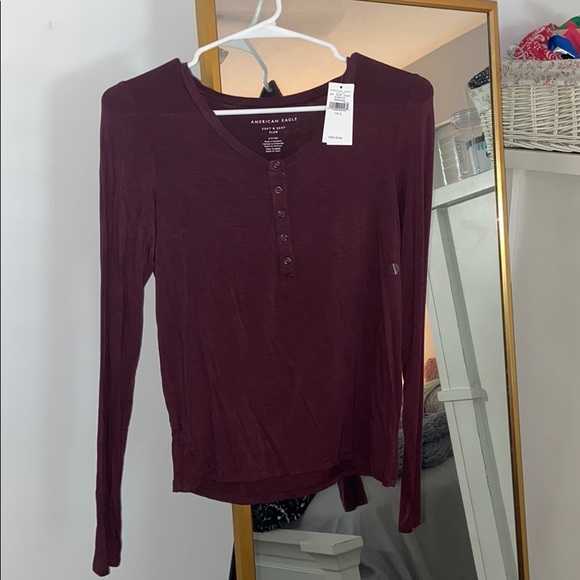 American Eagle Outfitters Tops - BRAND NEW soft and sexy long sleeve